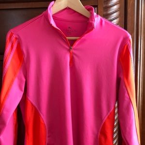 Women’s Zip Pull over